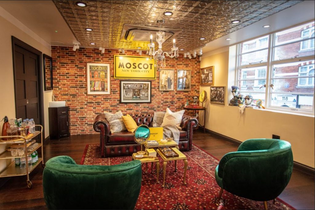 interni negozio Moscot vintage Covent Garden