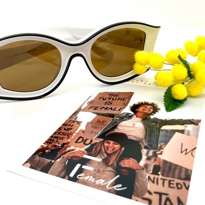 occhiali da sole donna LOEWElw40047 versione con immagine donne e mimosa