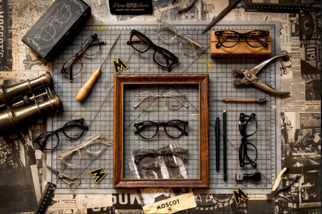 realizzazione artigianale con attrezzi da lavoro occhiali da vista Moscot