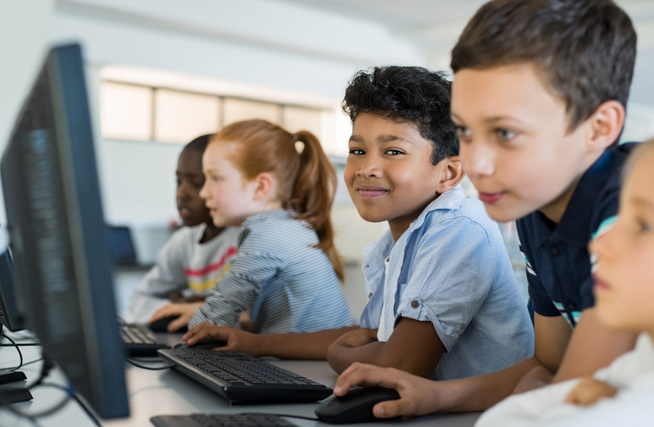 occhiali per bambini per tablet in farmacia