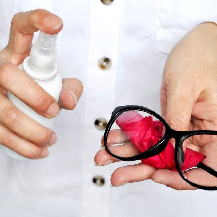 Corretta pulizia occhiali da vista spray per lenti - Forlini Optical