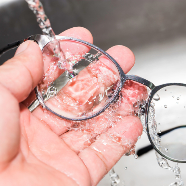 Consiglio dell'esperto pulizia occhiali da vista Forlini Optical